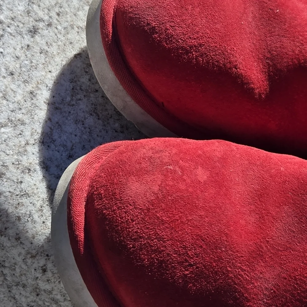 Ugg Men Sz 9 Red Candy Cane Trim Sherpa Bootie